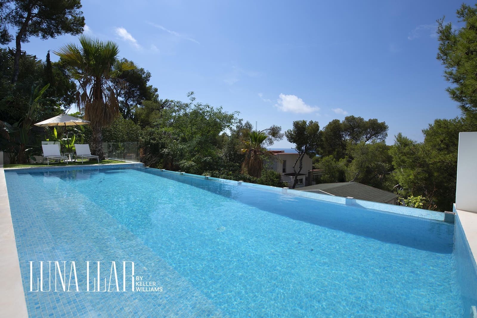 6 soveværelse Villa til salg i Castelldefels med swimmingpool - € 3.600.000 (Ref: 9029616)