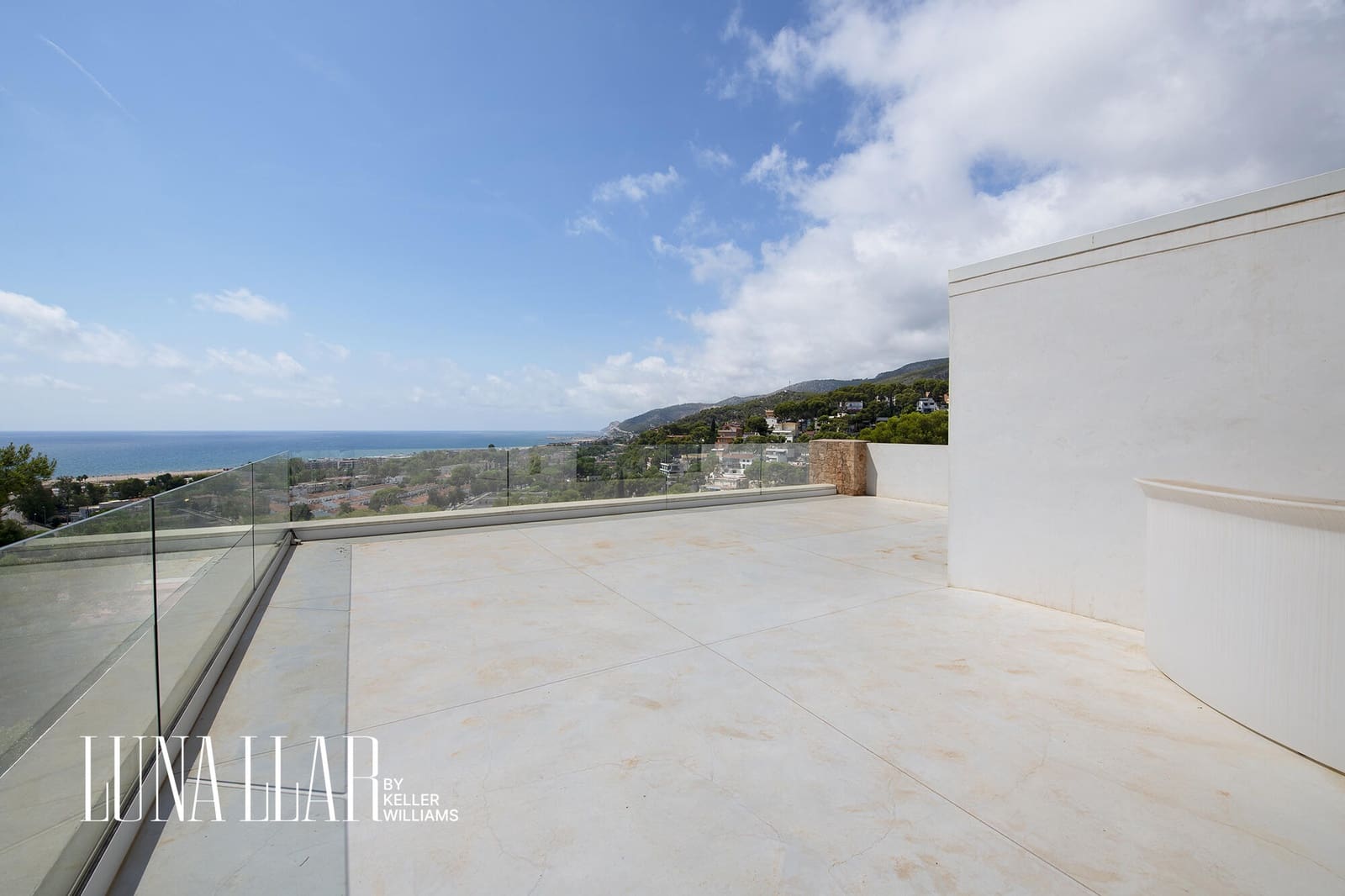 6 soveværelse Villa til salg i Castelldefels med swimmingpool - € 3.600.000 (Ref: 9029616)