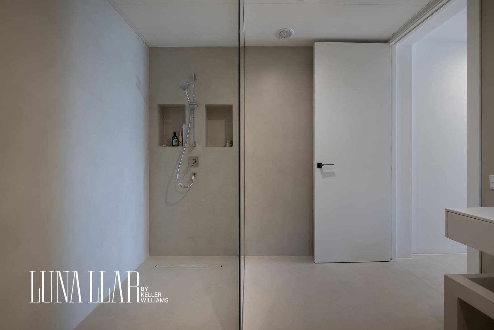 6 soveværelse Villa til salg i Castelldefels med swimmingpool - € 3.600.000 (Ref: 9029616)