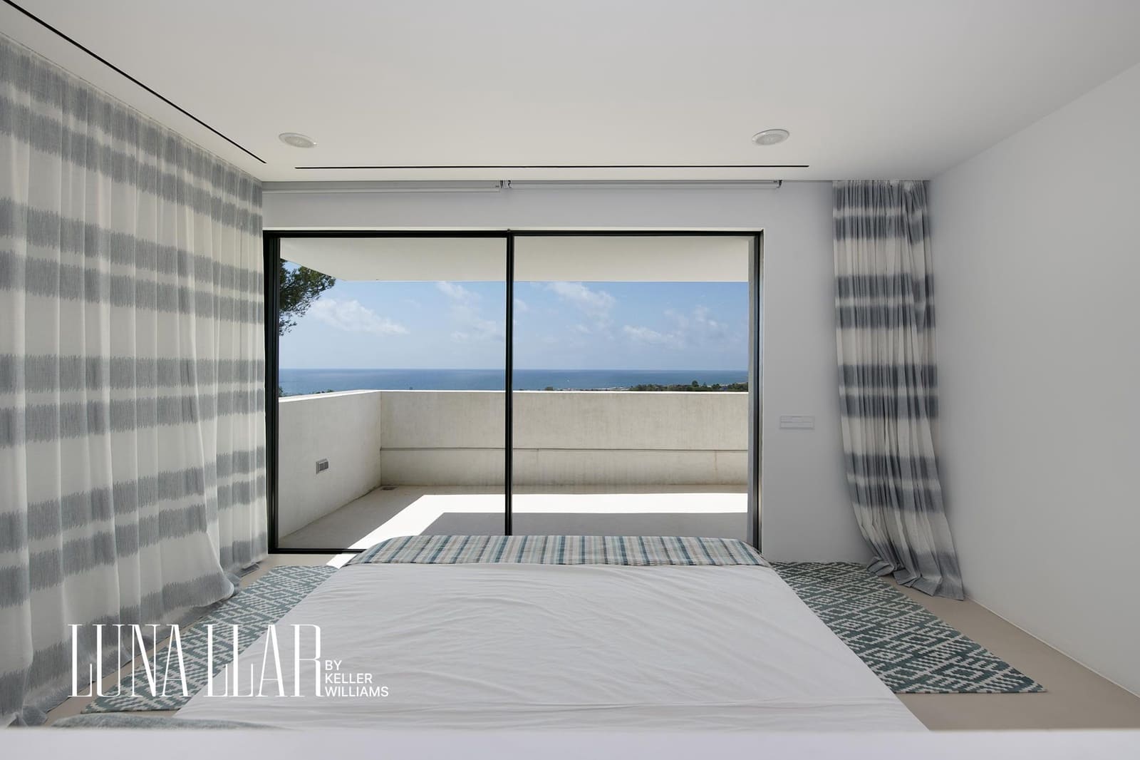 6 soveværelse Villa til salg i Castelldefels med swimmingpool - € 3.600.000 (Ref: 9029616)