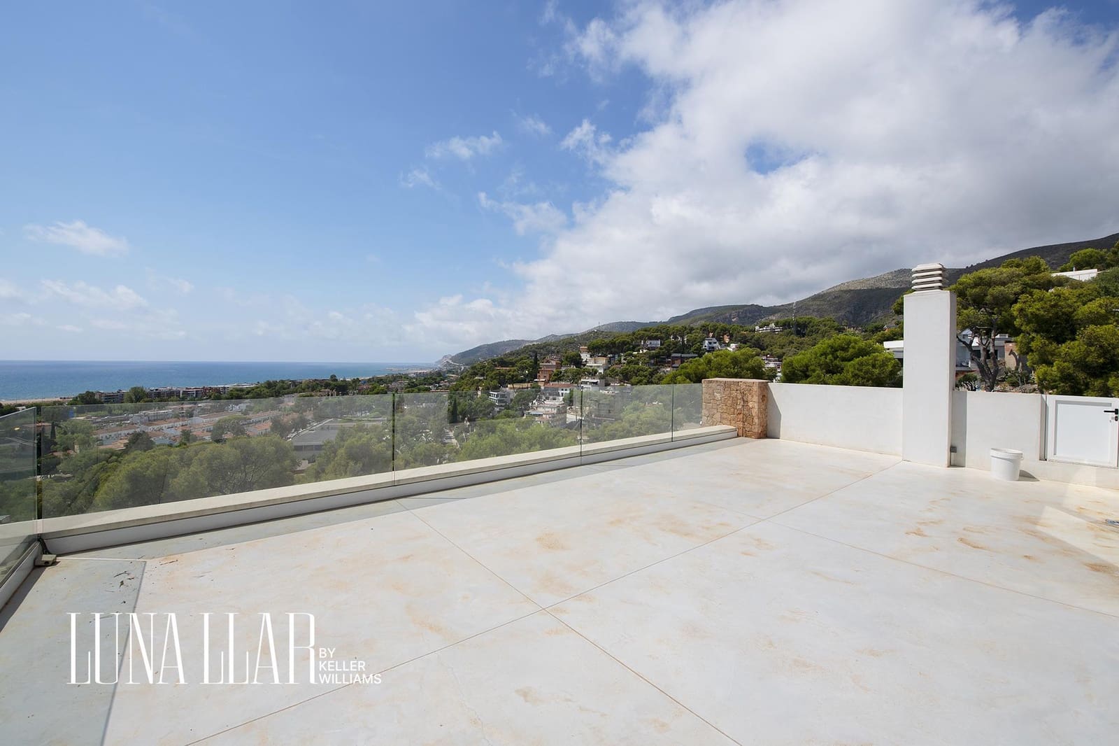 6 soveværelse Villa til salg i Castelldefels med swimmingpool - € 3.600.000 (Ref: 9029616)