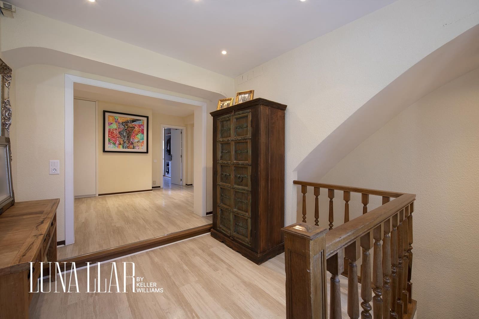 6 bedroom Villa for sale in Castelldefels with pool - € 2,199,000 (Ref: 9051102)