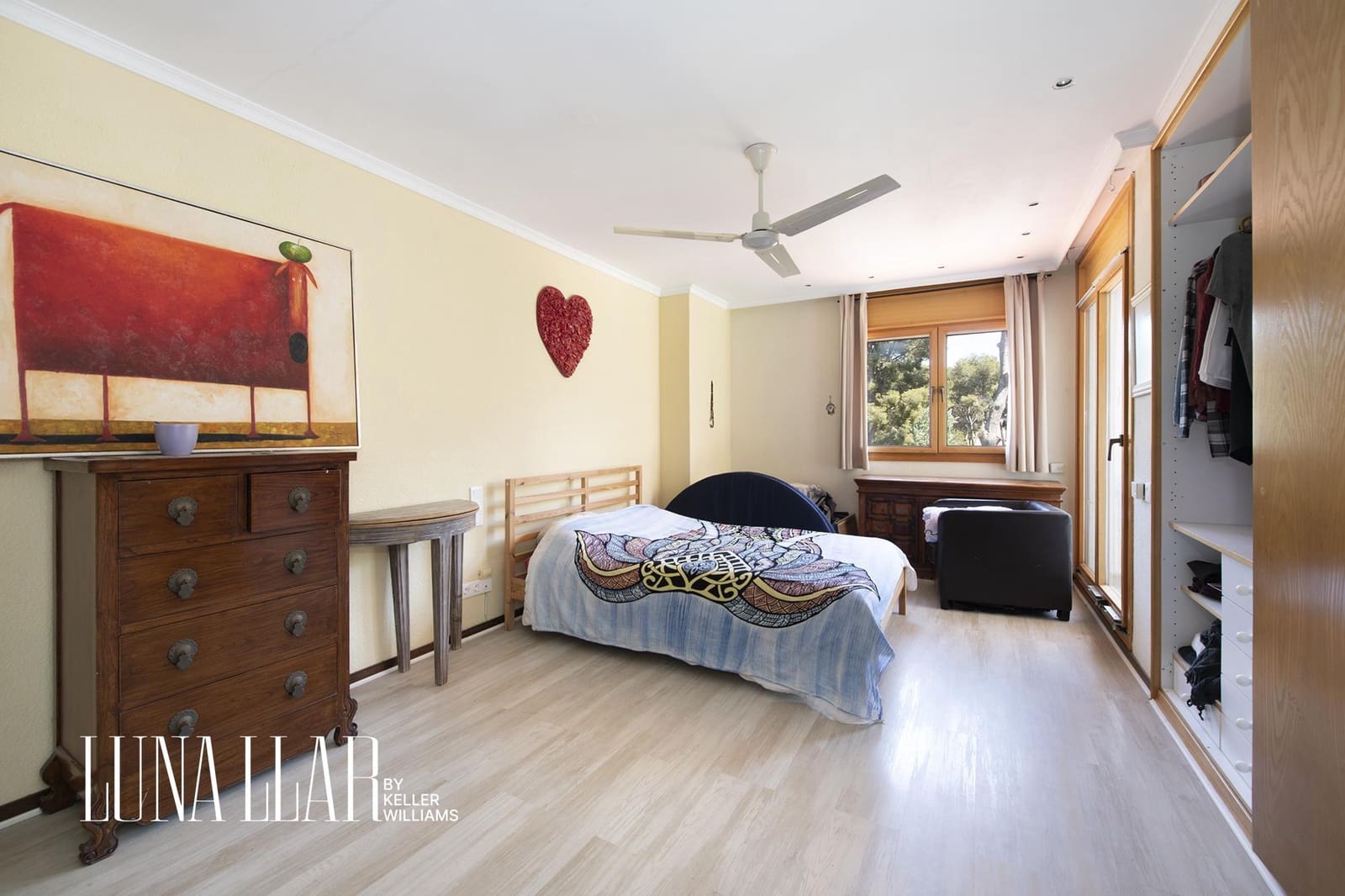 6 bedroom Villa for sale in Castelldefels with pool - € 2,199,000 (Ref: 9051102)