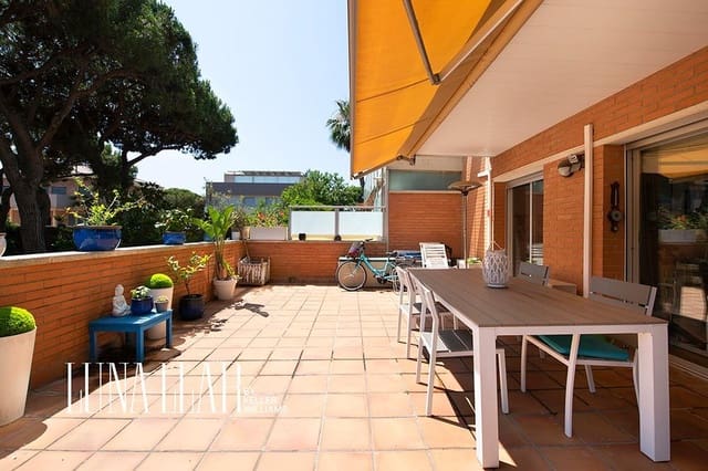 3 soveværelse Lejlighed til salg i Gavà med swimmingpool - € 795.000 (Ref: 9075171)