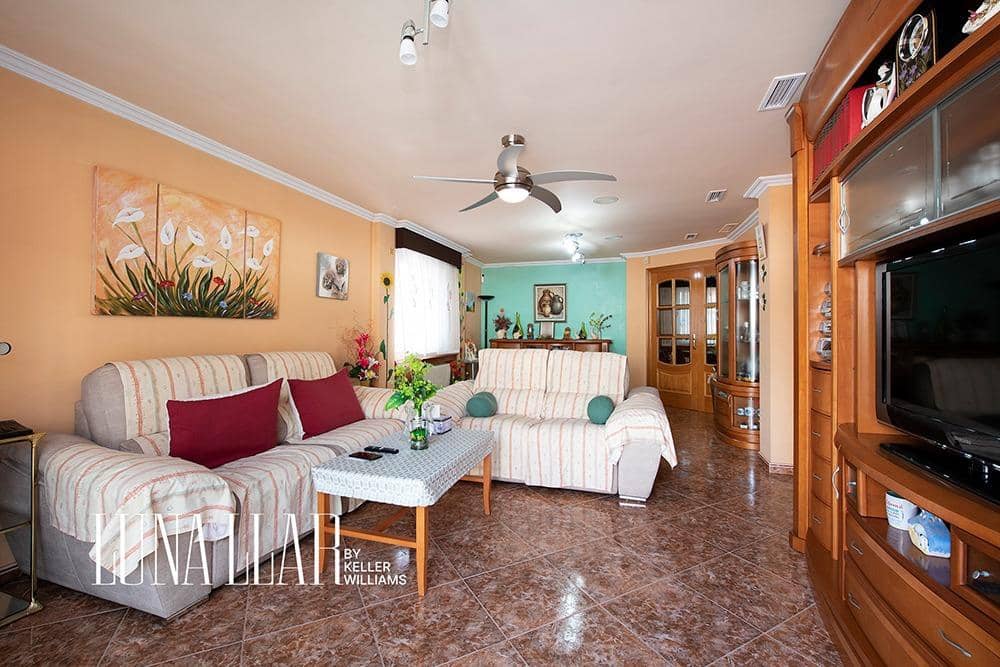 6 soveværelse Villa til salg i Viladecans med swimmingpool garage - € 990.000 (Ref: 9095320)