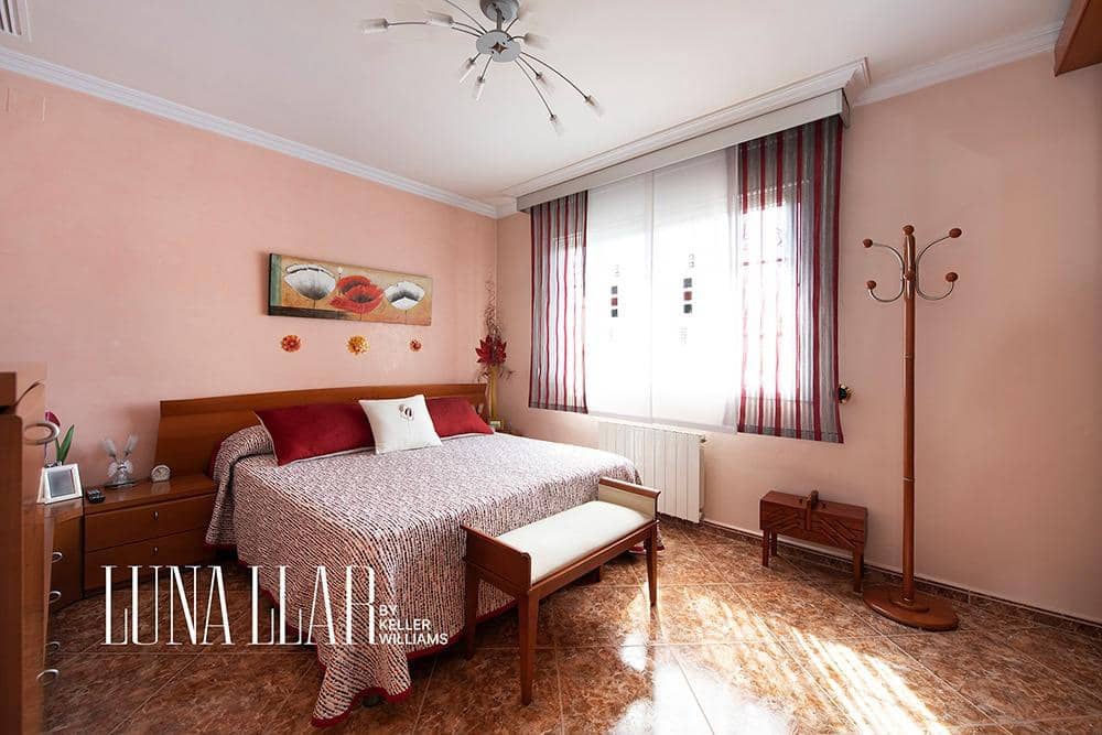 6 soveværelse Villa til salg i Viladecans med swimmingpool garage - € 990.000 (Ref: 9095320)