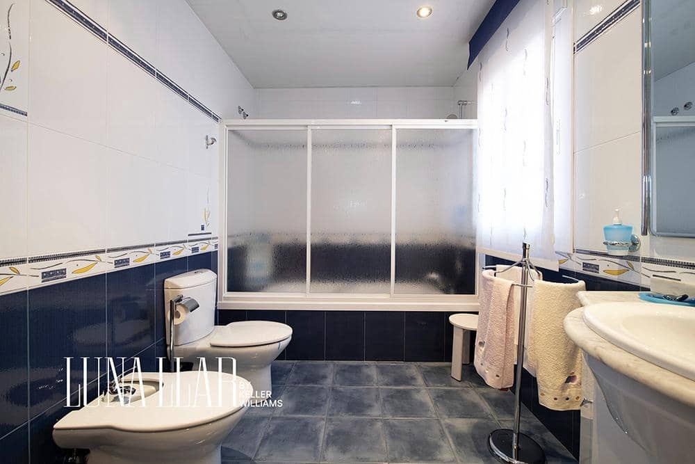 6 soveværelse Villa til salg i Viladecans med swimmingpool garage - € 990.000 (Ref: 9095320)