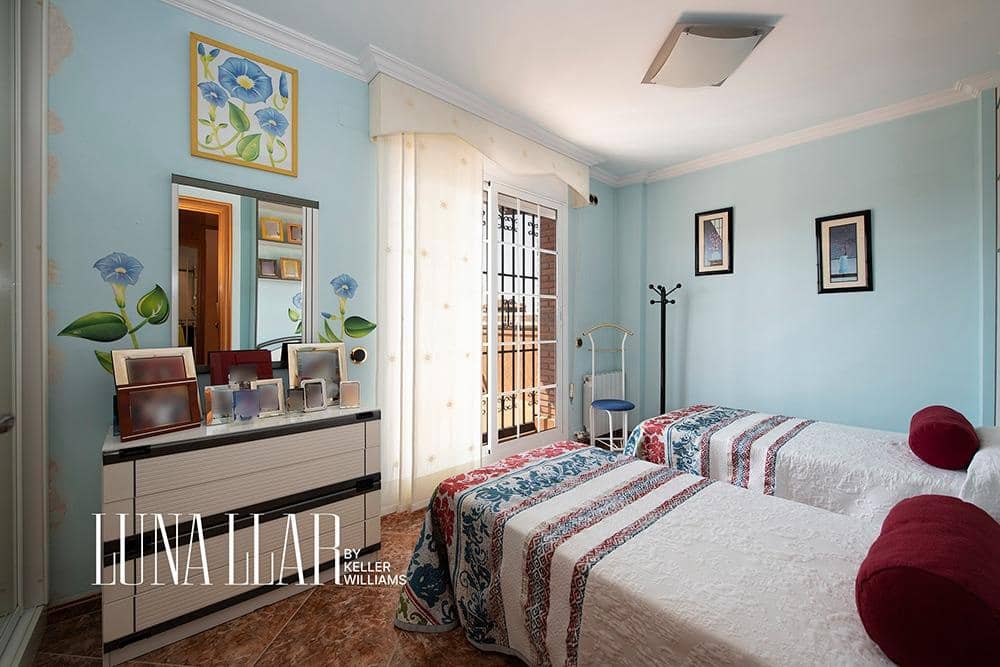 6 soveværelse Villa til salg i Viladecans med swimmingpool garage - € 990.000 (Ref: 9095320)