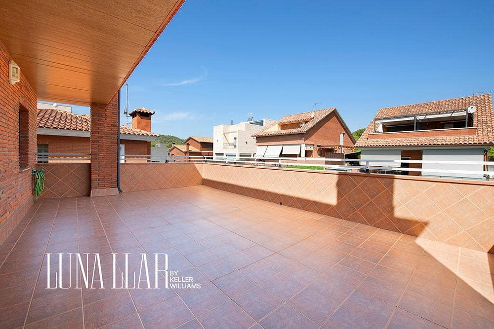 6 soveværelse Villa til salg i Viladecans med swimmingpool garage - € 990.000 (Ref: 9095320)
