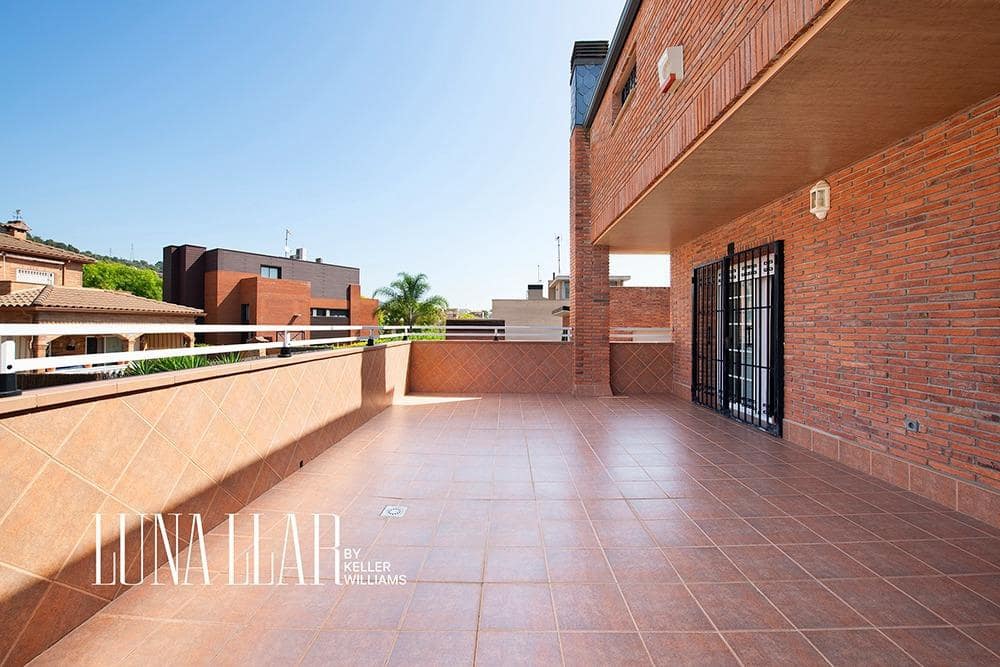 6 soveværelse Villa til salg i Viladecans med swimmingpool garage - € 990.000 (Ref: 9095320)
