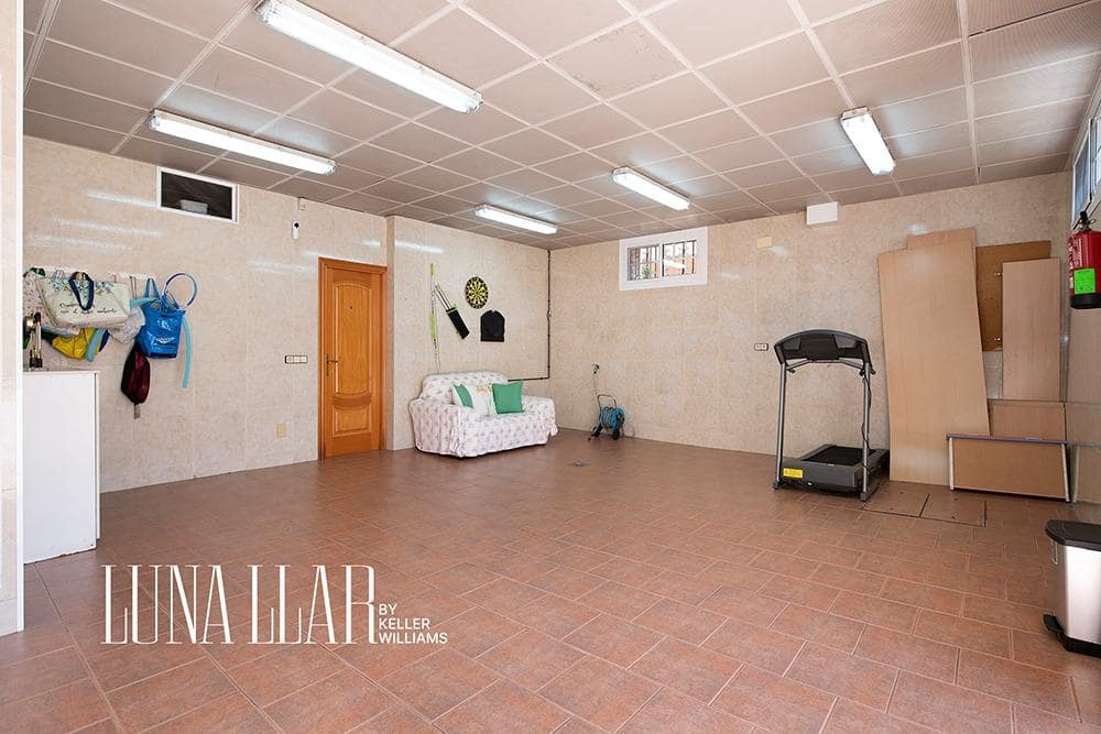 6 soveværelse Villa til salg i Viladecans med swimmingpool garage - € 990.000 (Ref: 9095320)