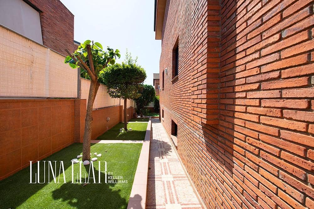 6 soveværelse Villa til salg i Viladecans med swimmingpool garage - € 990.000 (Ref: 9095320)