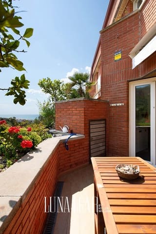 3 soverom Penthouse til salgs i Les Botigues de Sitges, Sitges med svømmebasseng - € 688 000 (Ref: 9129803)