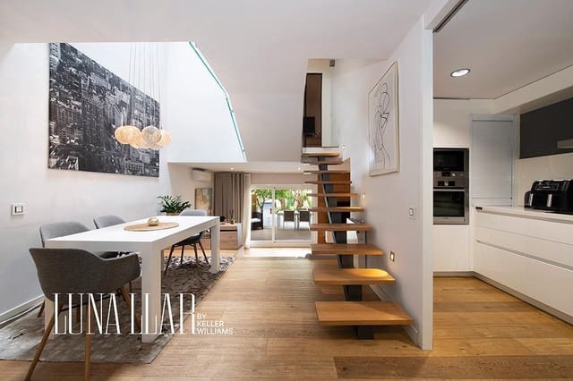 4 soverom Rekkehus til salgs i Castelldefels med garasje - € 833 000 (Ref: 9129804)