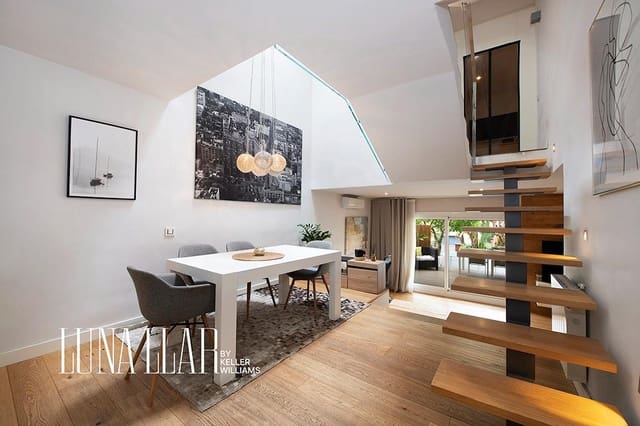 4 soverom Rekkehus til salgs i Castelldefels med garasje - € 833 000 (Ref: 9129804)