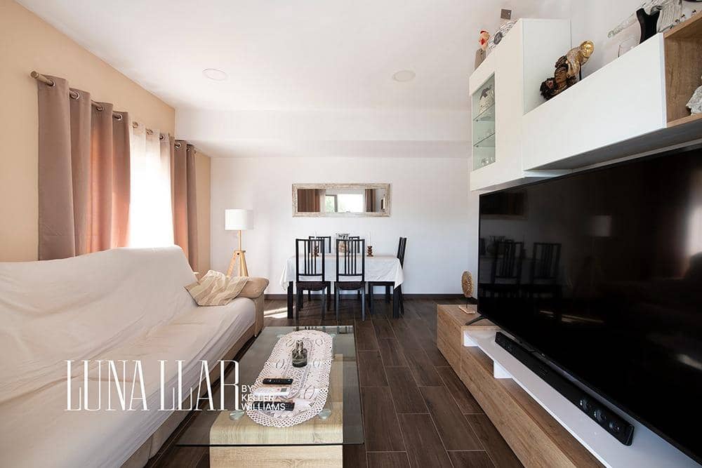 4 quarto Moradia para venda em Canyelles com piscina - 335 000 € (Ref: 9163787)