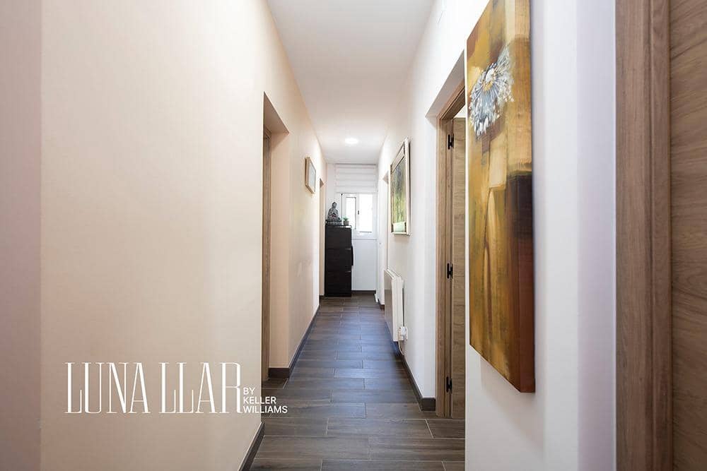 4 quarto Moradia para venda em Canyelles com piscina - 335 000 € (Ref: 9163787)