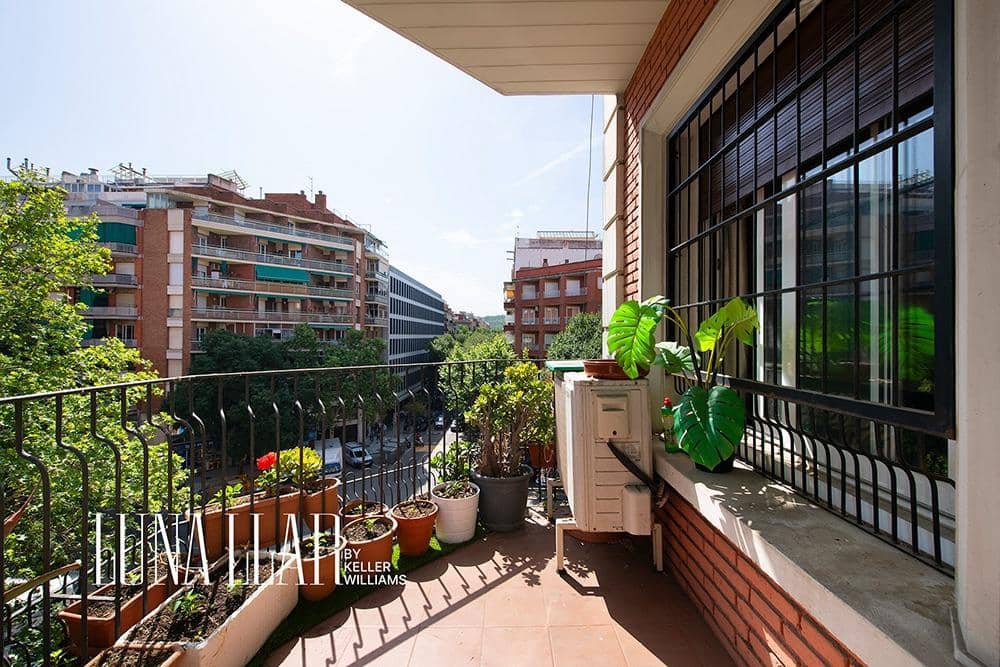 3 soveværelse Lejlighed til salg i Barcelona by - € 479.520 (Ref: 9188514)