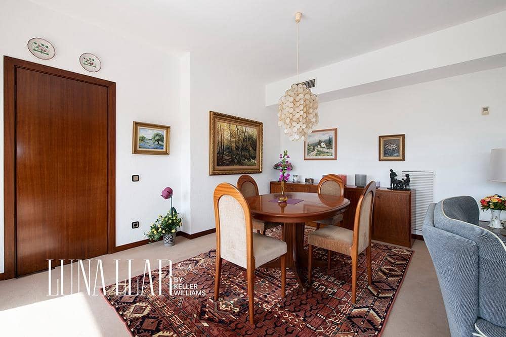 3 bedroom Villa for sale in Castelldefels with pool garage - € 1,950,000 (Ref: 9191131)