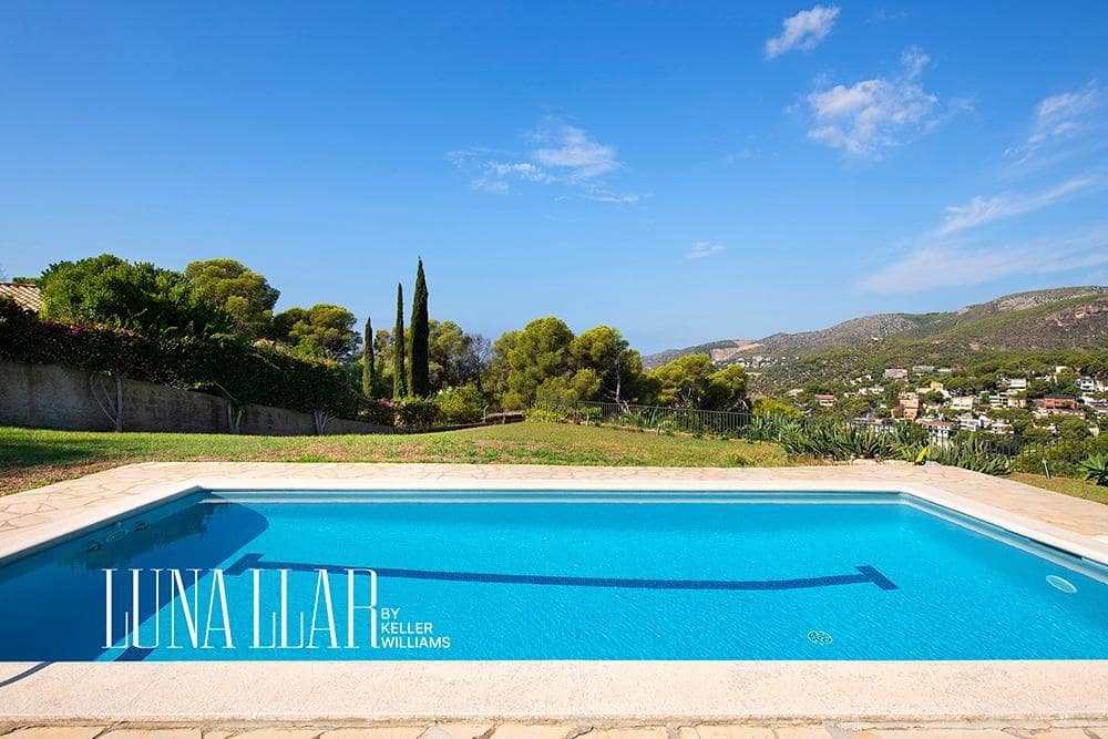 3 bedroom Villa for sale in Castelldefels with pool garage - € 1,950,000 (Ref: 9191131)