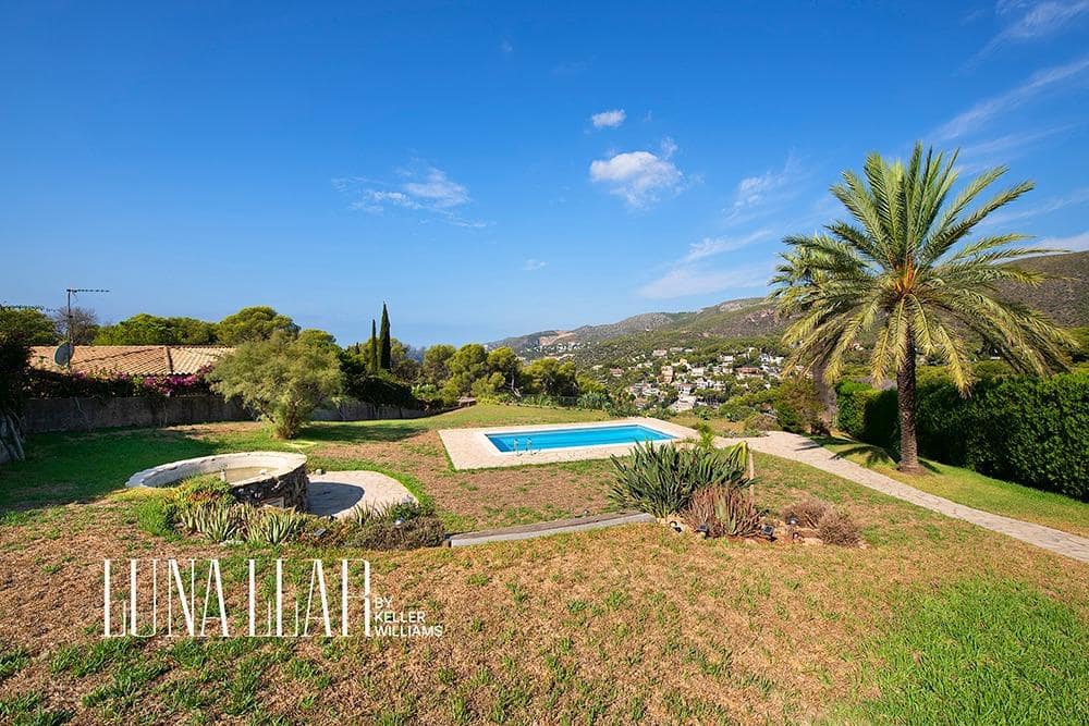3 bedroom Villa for sale in Castelldefels with pool garage - € 1,950,000 (Ref: 9191131)