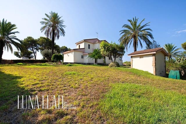 3 makuuhuone Huvila myytävänä paikassa Castelldefels mukana uima-altaan 
autotalli - 1 950 000 € (Ref: 9191131)