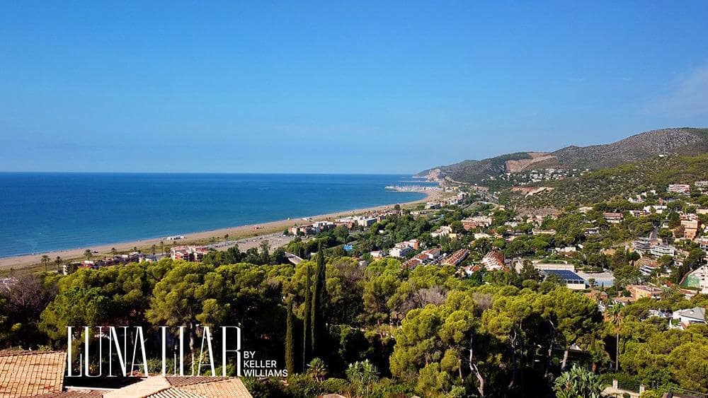 3 bedroom Villa for sale in Castelldefels with pool garage - € 1,950,000 (Ref: 9191131)