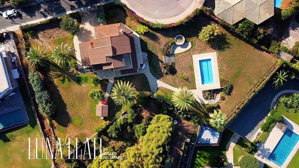 3 bedroom Villa for sale in Castelldefels with pool garage - € 1,950,000 (Ref: 9191131)