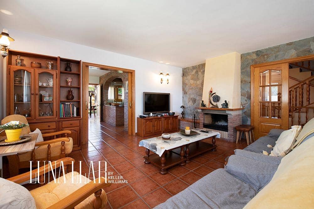 5 soveværelse Villa til salg i Begues med swimmingpool garage - € 950.000 (Ref: 9236508)