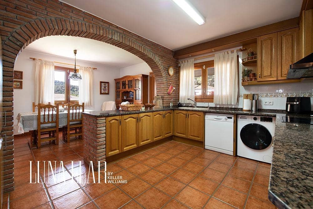 5 soveværelse Villa til salg i Begues med swimmingpool garage - € 950.000 (Ref: 9236508)