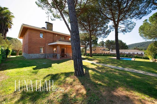 5 soverom Villa til salgs i Begues med svømmebasseng garasje - € 950 000 (Ref: 9236508)