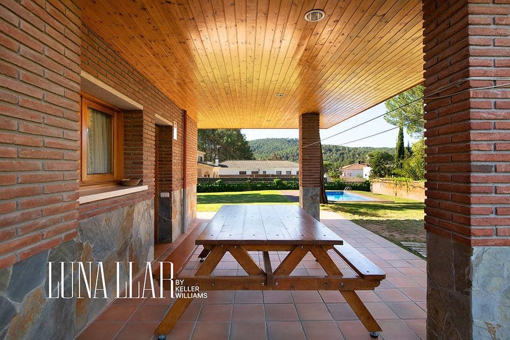 5 soveværelse Villa til salg i Begues med swimmingpool garage - € 950.000 (Ref: 9236508)