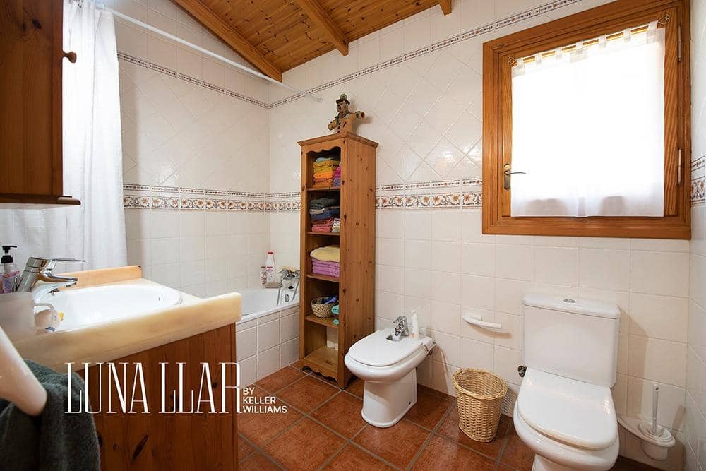 5 soveværelse Villa til salg i Begues med swimmingpool garage - € 950.000 (Ref: 9236508)