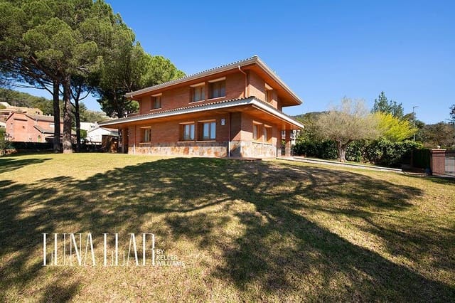 5 soverom Villa til salgs i Begues med svømmebasseng garasje - € 950 000 (Ref: 9236508)