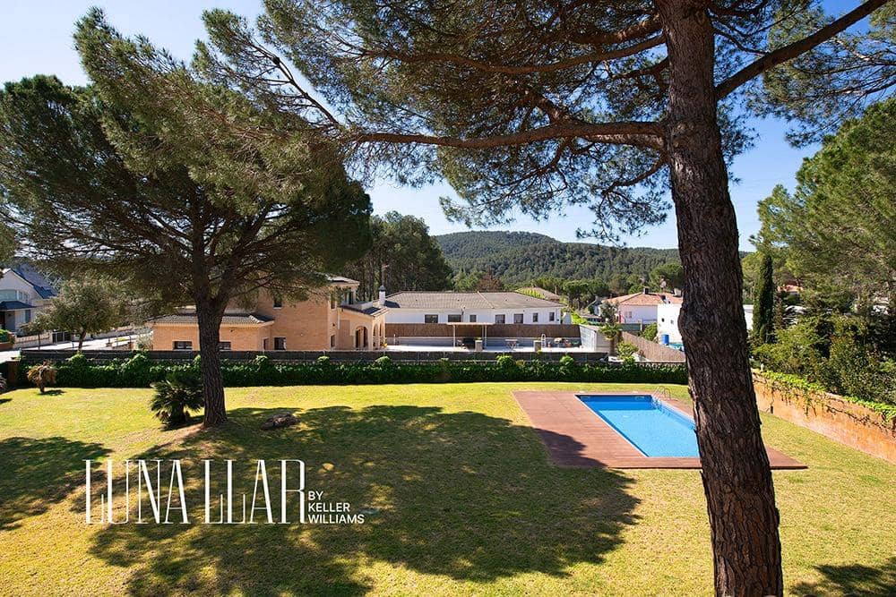 5 soveværelse Villa til salg i Begues med swimmingpool garage - € 950.000 (Ref: 9236508)