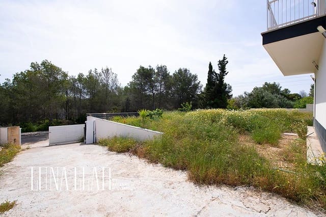 5 bedroom Villa for sale in Sant Pere de Ribes with garage - € 450,000 (Ref: 9255342)