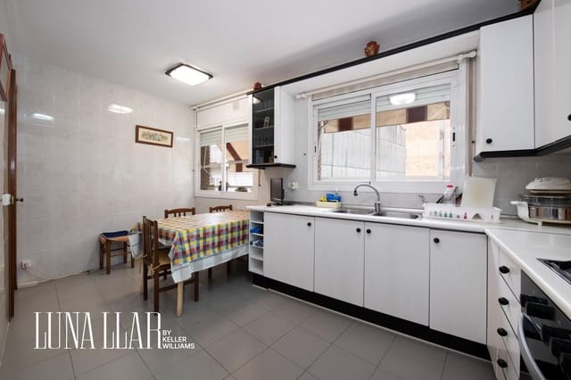 4 quarto Moradia em Banda para venda em Gavà - 579 000 € (Ref: 9308586)