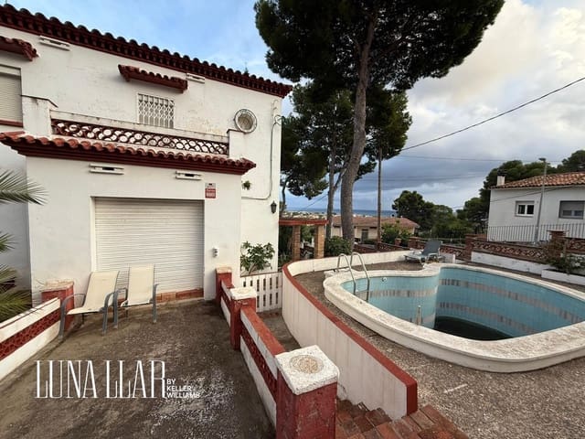 4 soveværelse Villa til salg i Castelldefels - € 789.000 (Ref: 9312943)