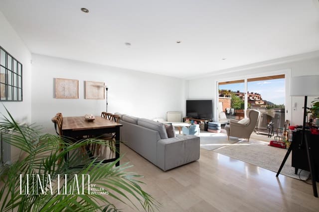 Ático de 4 habitaciones en Les Botigues de Sitges, Sitges en venta - 799.000 € (Ref: 9344843)