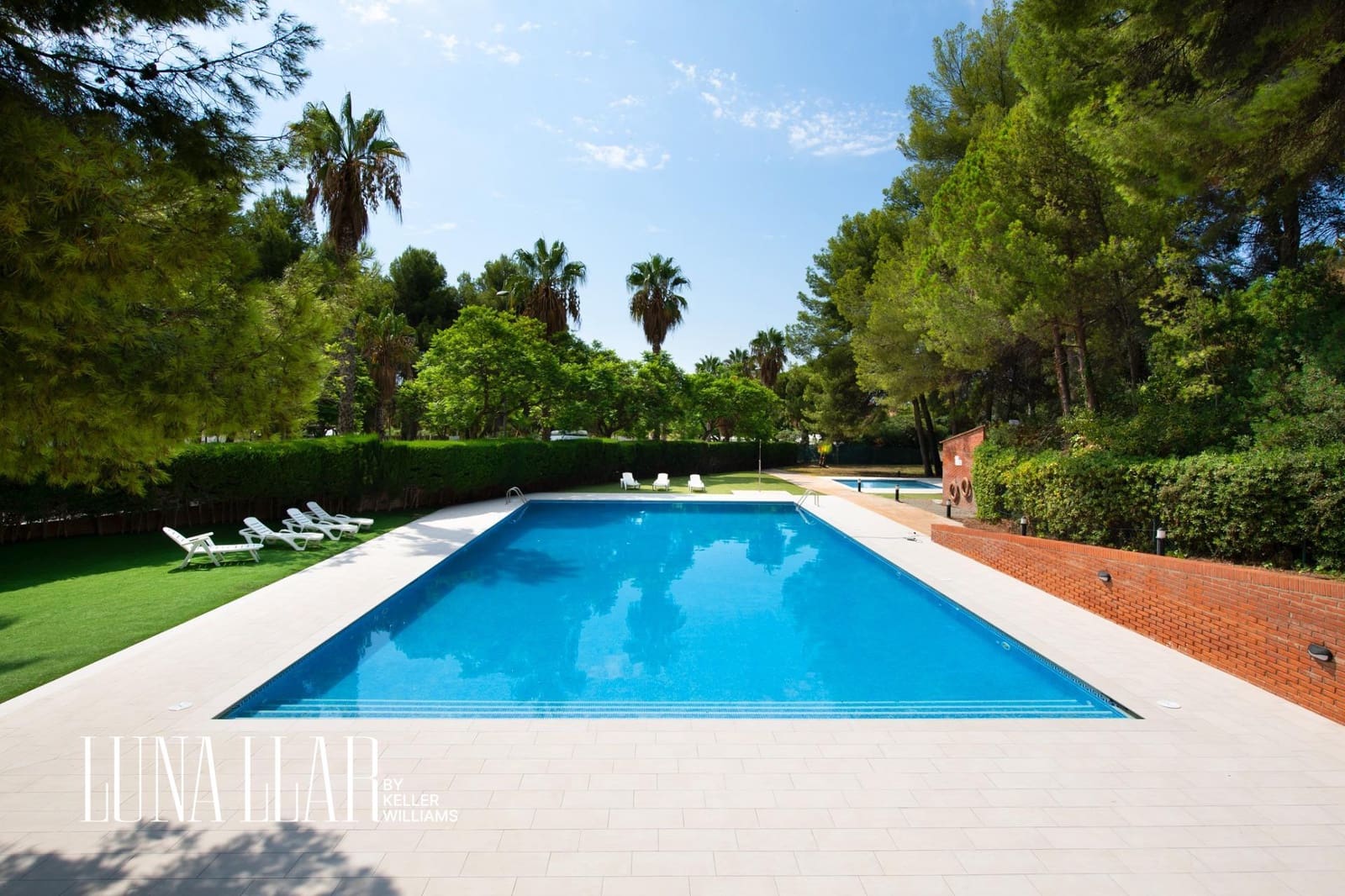 Ático de 4 habitaciones en Les Botigues de Sitges en venta - 799.000 € (Ref: 9344843)