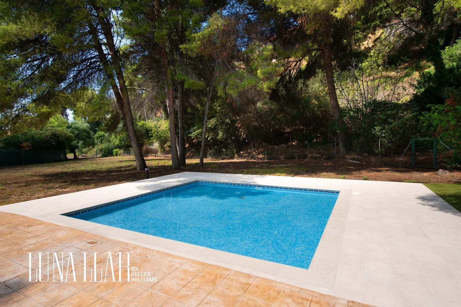 Ático de 4 habitaciones en Les Botigues de Sitges en venta - 799.000 € (Ref: 9344843)