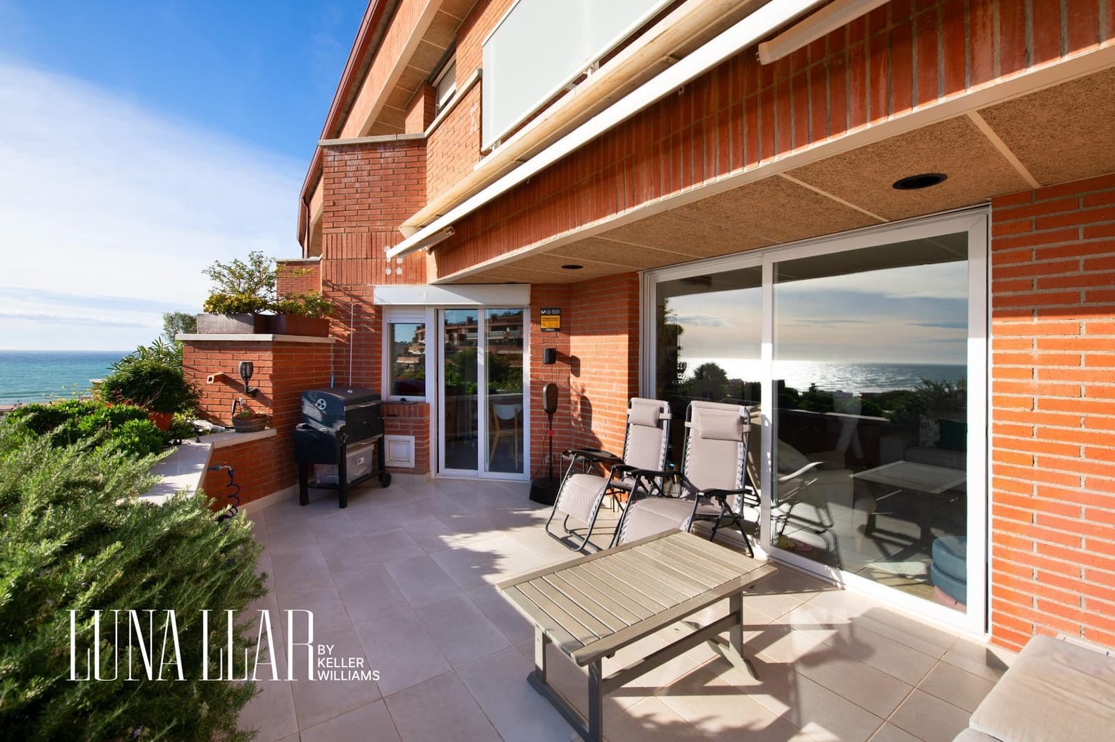 4 soveværelse Penthouse til salg i Castelldefels - € 799.000 (Ref: 9349636)