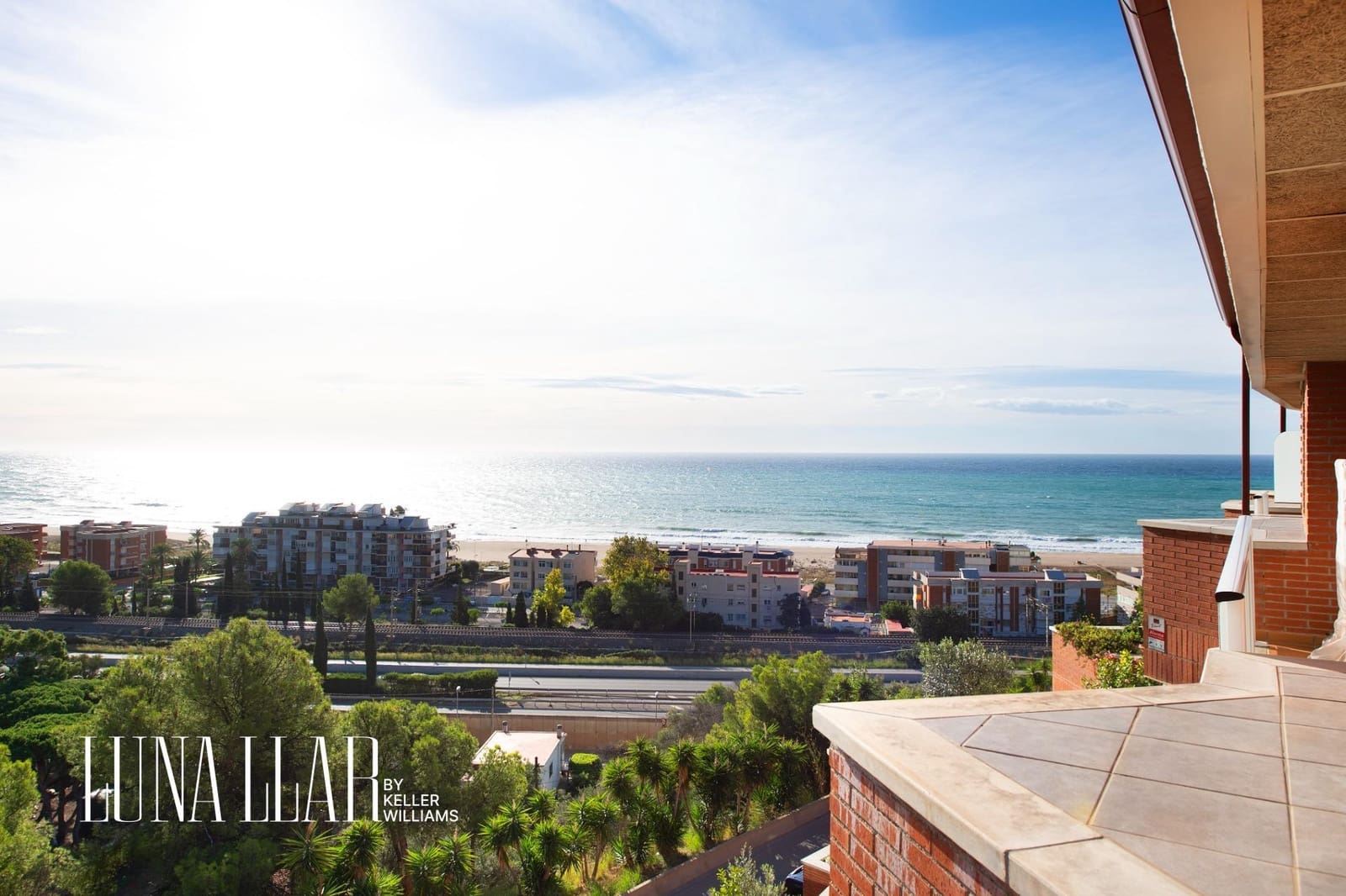 4 soveværelse Penthouse til salg i Castelldefels - € 799.000 (Ref: 9349636)