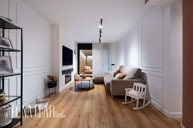 Piso de 3 habitaciones en Castelldefels en venta - 669.000 € (Ref: 9355912)