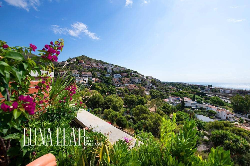 4 chambre Penthouse à vendre à Les Botigues de Sitges avec piscine - 850 000 € (Ref: 9414179)