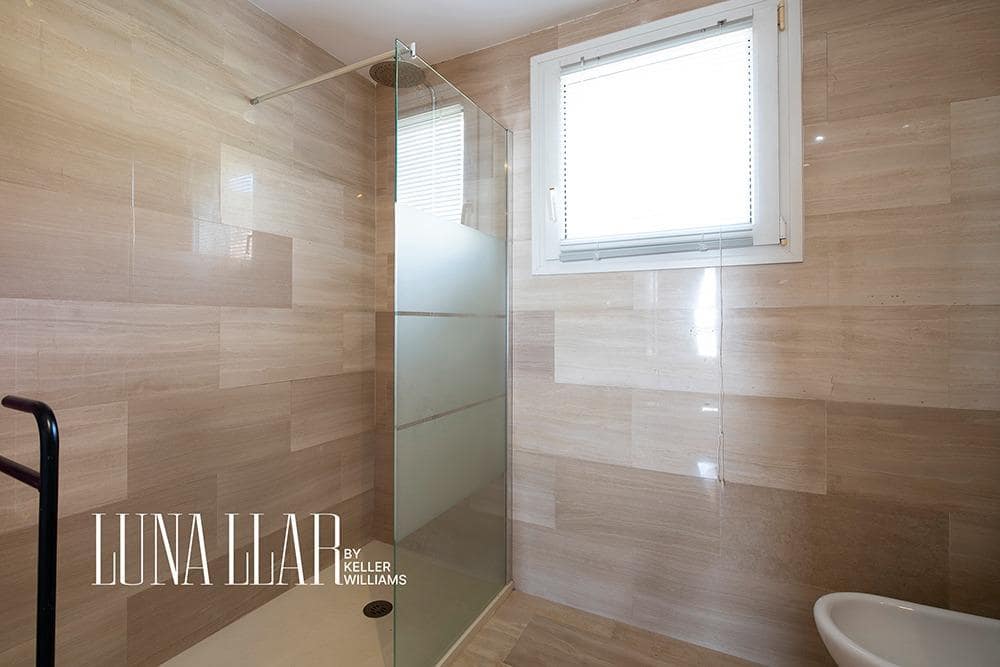 4 chambre Penthouse à vendre à Les Botigues de Sitges avec piscine - 850 000 € (Ref: 9414179)