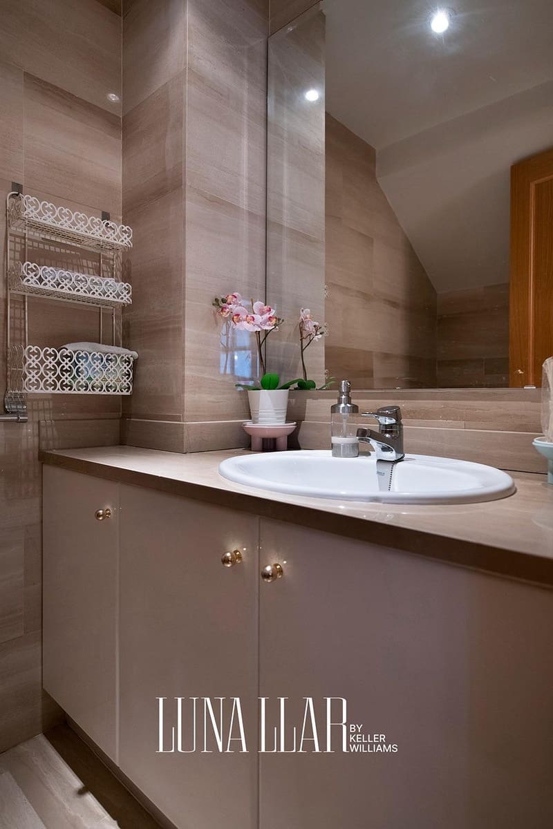 4 chambre Penthouse à vendre à Les Botigues de Sitges avec piscine - 850 000 € (Ref: 9414179)