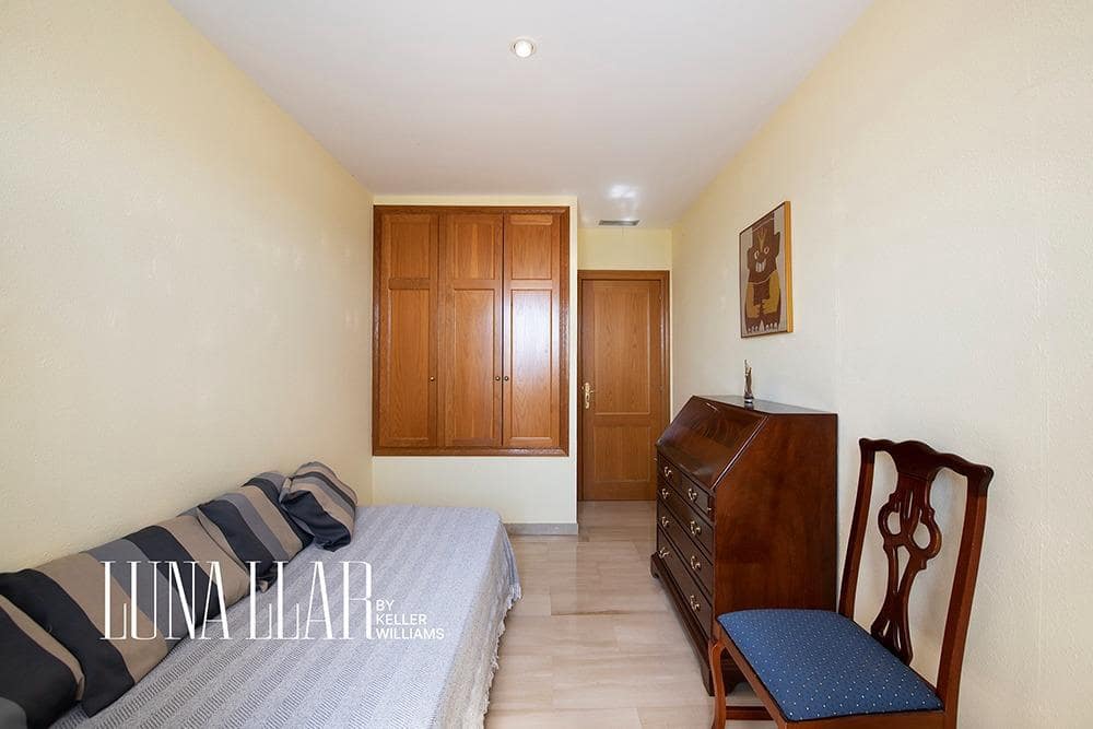 4 chambre Penthouse à vendre à Les Botigues de Sitges avec piscine - 850 000 € (Ref: 9414179)