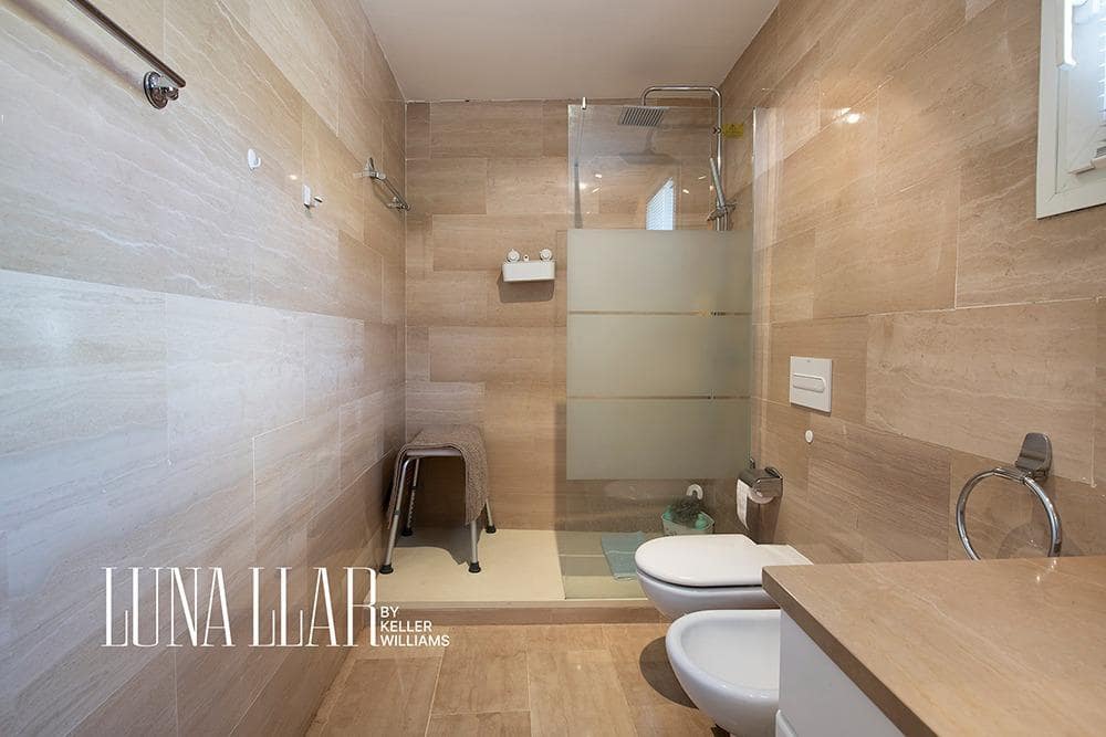 4 chambre Penthouse à vendre à Les Botigues de Sitges avec piscine - 850 000 € (Ref: 9414179)