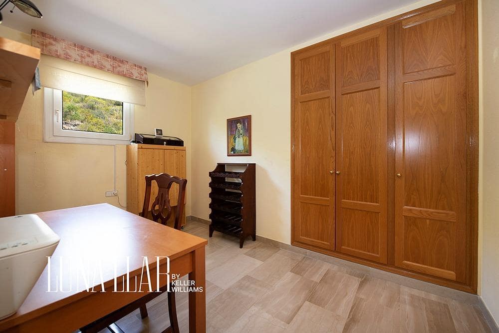 4 chambre Penthouse à vendre à Les Botigues de Sitges avec piscine - 850 000 € (Ref: 9414179)